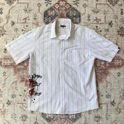 Vintage Quiksilver Festival Y2K 2000s Button Up... - Depop 2000s Button Up Shirt, Vintage Button-up Beach Top, 90s Style Cotton Button-up Shirt, Vintage Button-up Shirt With Placket, Retro Button-up Shirt With Button Closure, Vintage Quiksilver, Y2k 2000s, Surf Wear, Button Up Shirt