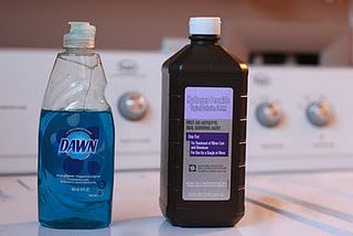 ONLY SPOT REMOVER YOU WILL EVER NEED: Mix a 1:2 ratio of Dawn dish soap and hydrogen peroxide (1 part soap, 2 parts HP). Put on stain and watch it disappear. For those stubborn, washed-in stains put the remover on the stain, let it sit for a few minutes, rinsed, and repeat. Homemade Stain Removers, Stain Remover Clothes, Laundry Stain Remover, Carpet Cleaning Solution, Laundry Stains, Spot Remover, Carpet Cleaning Hacks, Dawn Dish Soap, Homemade Cleaning Products