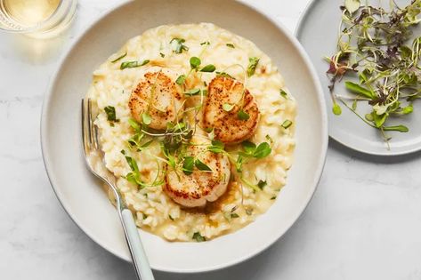 Seared Scallops With Basil Risotto recipe | Epicurious.com Summer Risotto, Best Scallop Recipe, Basil Risotto, Easy Risotto, Risotto Recipes Easy, Sauces Recipes, Grilled Scallops, Main Entrees, Pan Seared Scallops