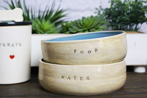 Dog Bowls Diy, Cat Water Bowl, Handmade Food, Ceramic Dog Bowl, Diy Gifts For Dad, Food Bowls, Dog Food Bowls, Ceramic Dog, Pet Gear