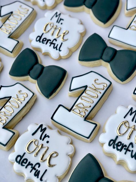 Mr Onederful Birthday Cookies, Isnt He Onederful, Mr Onederful Cookies Decorated, Mr Onederful Birthday Theme, Mr Onederful Cookies, Mr Onederful Birthday Party Ideas Food, Mr Wonderful 1st Birthday Theme, Onederful Cookies, Onederful Birthday Party Boy