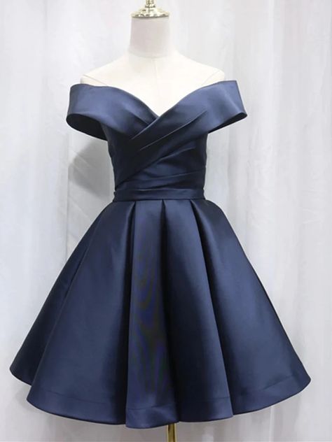 Dark Blue Homecoming Dress, Fem Clothes, Green Satin Bridesmaid Dresses, Debut Dresses, Prom Dresses Off The Shoulder, Homecoming Dress Short, Dresses Off The Shoulder, Satin Homecoming Dress, Short Prom Dresses