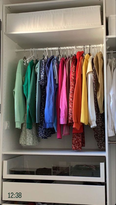 #fashion #aesthetic #dressing #outfitideas #rainbow #bedroom #tiktok #aesthetic Closet Rainbow Organization, Color Coded Closet, Bedroom Tiktok, Aesthetic Dressing, Rainbow Closet, Colorful Closet, Rainbow Bedroom, Organized Closet, Small Closet Space