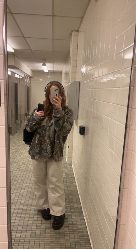 Emo Camo Outfits, Camo Long Sleeve Outfit, Camouflage Top Outfit, Camo Hoodie Aesthetic, Camo Aesthetic Outfit, Camo Shirt Outfit Aesthetic, Camo Long Sleeve Shirt Outfit, Oversized Camo Jacket Outfit, Camo Puffer Jacket Outfit