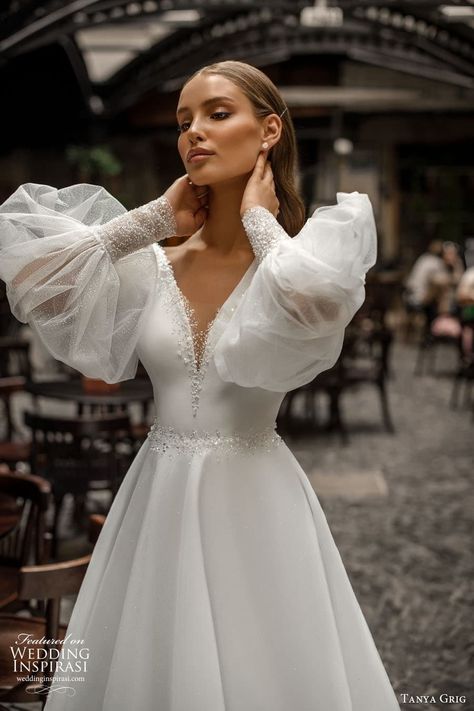 2023 Wedding Dresses, A Line Ball Gown, Bridal Gown Inspiration, Weddding Dress, Wedding Inspirasi, Sheath Wedding, Wedding Dress Guide, Couture Wedding Gowns, Classy Dress Outfits