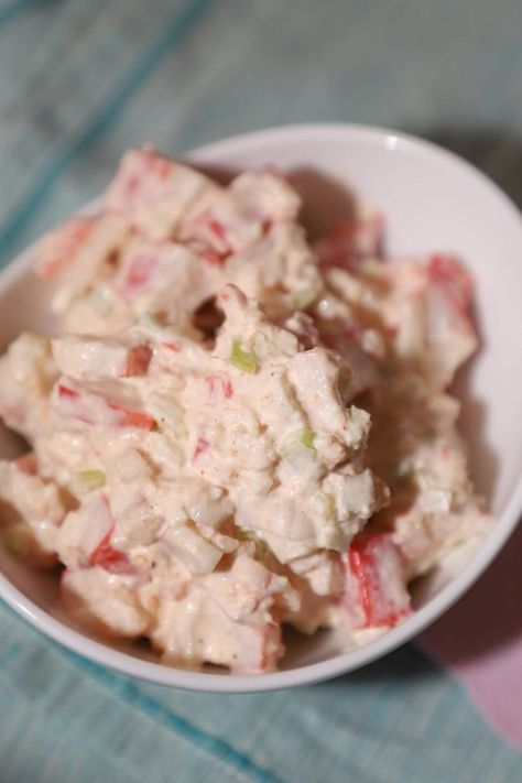 Creamy Deli Style Seafood Crab Salad Vegetable Cream Cheese Recipe, Veggie Cream Cheese Recipe, Garden Vegetable Cream Cheese, Vegetable Cream Cheese, Caprese Dip, Bagel Cafe, Cheese Spreads, Deli Style, Dips And Appetizers