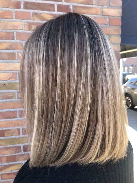 Easy Cute Hairstyles, Balayage Straight, Balayage Straight Hair, Short Hair Highlights, Hair Color Streaks, Brunette Hair With Highlights, Short Hair Ideas, Gorgeous Hair Color, Dirty Blonde Hair