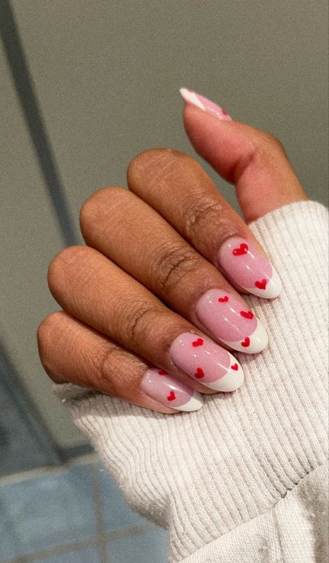 French Nails With Red, Nails Hearts, Nails With Red, Heart Nails, Red Hearts, Green Nails, French Nails, Red Nails, Short Nails