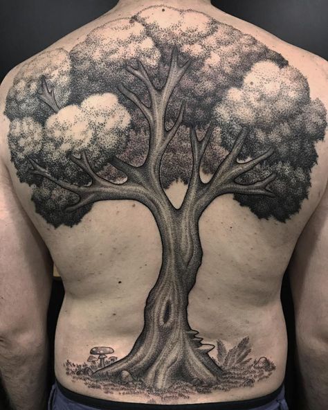 Big Tree Tattoo On Back, Tree Tattoo Upper Arm, Full Back Tree Tattoo, Big Tree Tattoo, Traditional Tree Tattoo, Tree Back Tattoo, Tree Roots Tattoo, Tree Tattoo Back, Tree Tattoo Men