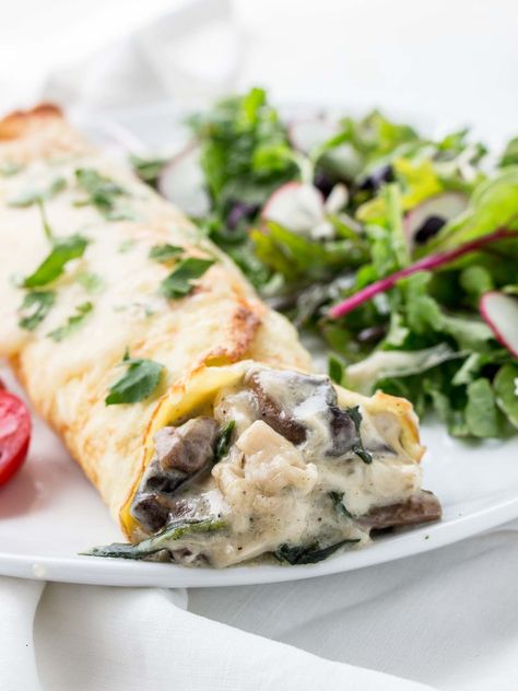 Chicken Florentine Crepes are a great savory crepe made with rotisserie chicken, mushrooms & spinach in a cheesy cream sauce.| low carb, keto, gluten free Chicken Florentine Crepes, Savory Crepes Filling, Dinner Crepes, Crepe Recipe Savory, Chicken Crepes, Easy Crepe Recipe, Crepes Filling, Low Carb Maven, Chicken Florentine