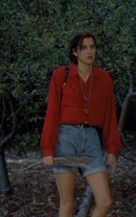 The Crush 1993, Jennifer Rubin, The Crush, 90s Clothing, Everyday Style, Makeup Ideas, Movie Tv, Tv Series, Shirt Blouses