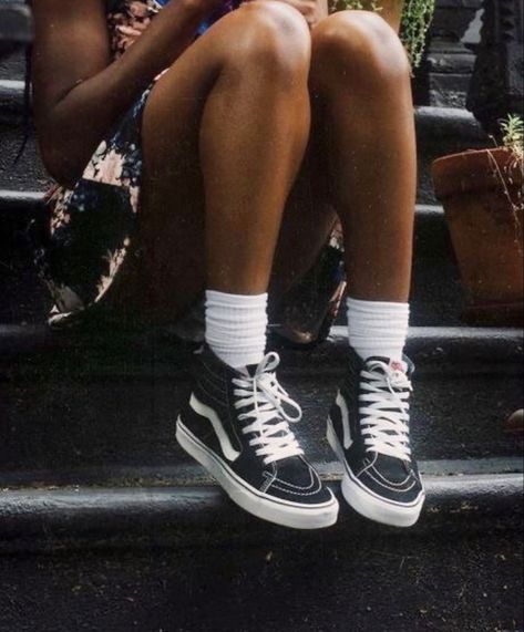 Van High Tops Outfit, Vans Sk8 Hi Outfit, Sk8 Hi Outfit, Vans Aesthetic, Sk8 Hi Vans, Vans Outfit, Dr Shoes, Shoes Vans, Vans Style