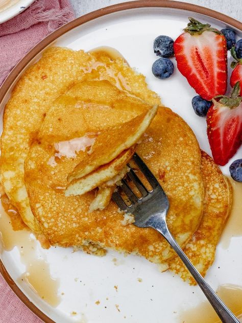 3 Ingredient Protein Pancakes With Diet Soda Easy Macro Friendly Breakfast, Recipes For Macro Counting, Macro Friendly Mcdonalds, Macro Friendly Eating Out, Easy Macro Counting, Healthy Macros, 3 Ingredient Pancakes, Macro Nutrition, Clean Simple Eats