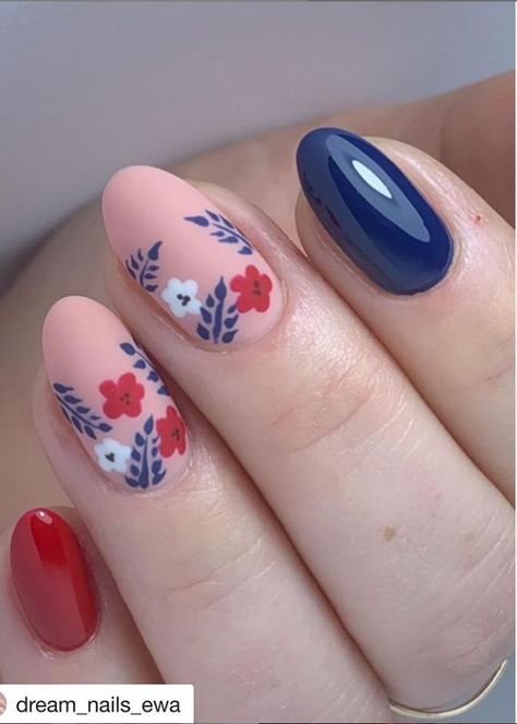 45 Super Fit Acrylic Short Nails Art Ideas For 2020 Summer - Keep creating beauty and warm home, Find more happiness in daily life Spring Nail Designs 2023, Best Fake Nails, Easter Nails Designs, Easter Nail Art Designs, Quick Nail Art, Fake Nails Designs, Short Nails Art, Nail Art Gel, Spring Nail Designs