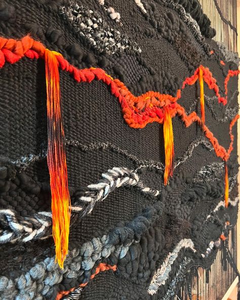 Handwoven Tapestry, Modern Tapestries, Woven Decor, Textile Wall Art, Woven Wall Art, Diy Weaving, Woven Wall Hanging, Weaving Art, Tapestry Weaving