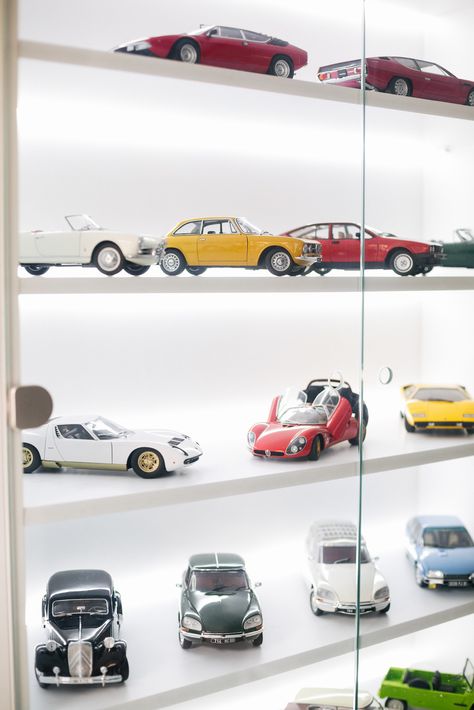 Diecast Display Ideas, Diecast Cars Display Ideas, Hotwheels Display Ideas, Model Car Display Ideas, Car Collection Display, Hot Wheels Cars Display, Model Car Display, Diecast Display, Car Model Display