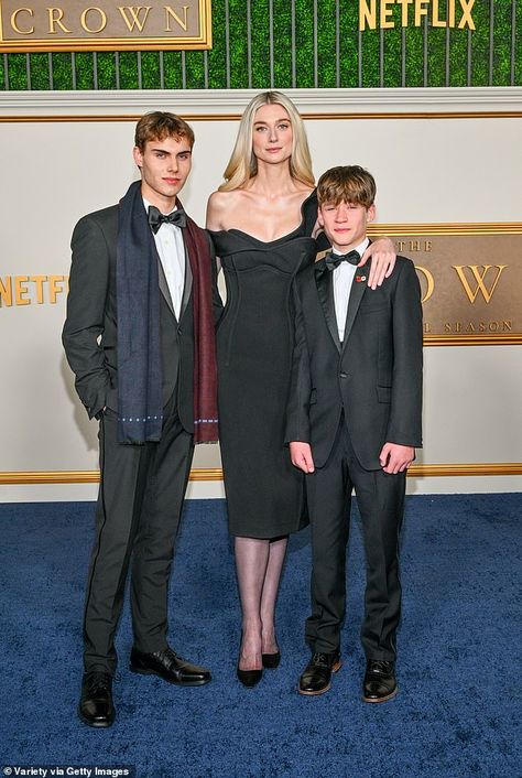 Elizabeth Debicki is joined by on-screen sons at The Crown premiere Rufus Kampa, Elizabeth Debicki Diana, The Crown Elizabeth Debicki, The Crown Behind The Scenes, Philip And Elizabeth The Crown, Princess Diana And Dodi, Dodi Fayed, The Crown Elizabeth And Philip, Elizabeth Olsen Mom Premiere