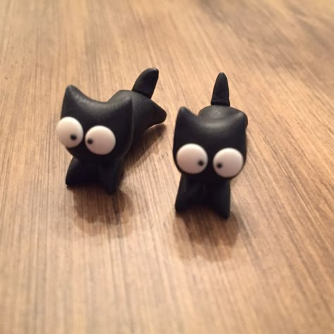 Cute Polymer Clay Black Cat, Through Ear Stud Earrings. Sadly These Adorable Kitties Were Never Worn, I Can Only Wear Tiny Studs. Hoping To Go To A Purrfect Home. Comes In Box. Animals To Make With Clay, Fimo Clay Ideas Step By Step, Mini Halloween Clay Ideas, Mini Things To Make With Clay, Silly Clay Ideas, Small Clay Things To Make, Simple Clay Art Ideas, What To Do With Modeling Clay, Easy Things To Sculpt