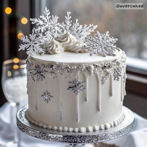 Snowflake Shaped Cake, Winter Fondant Cake Ideas, Winter Wonderland Party Desserts, Snow Themed Cake, White Christmas Cake Designs, Winter Scene Cake, Snowflake Cake Ideas, It’s Cold Outside Baby Shower Cake, Winter Baby Shower Cake Boy