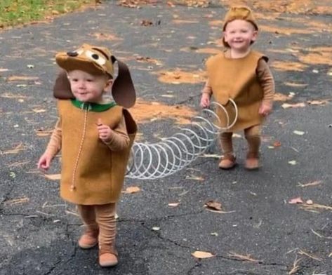 Gender Neutral Halloween Costumes, Disfraz Toy Story, Costumes Faciles, Twin Costumes, Duo Costumes, Baby Kostüm, Duo Halloween Costumes, Halloween Costumes Friends, Group Halloween Costumes