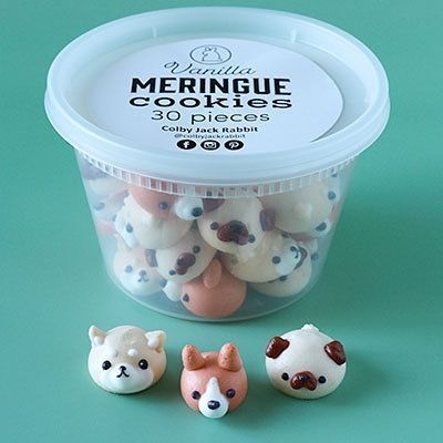 Dog Meringue Cookies, Meringue Cookies Design, Dog Shaped Food, Cute Meringue Cookies, Vanilla Meringue Cookies, Homemade Macarons, Easy Meringues, Kawaii Cookies, Meringue Kisses