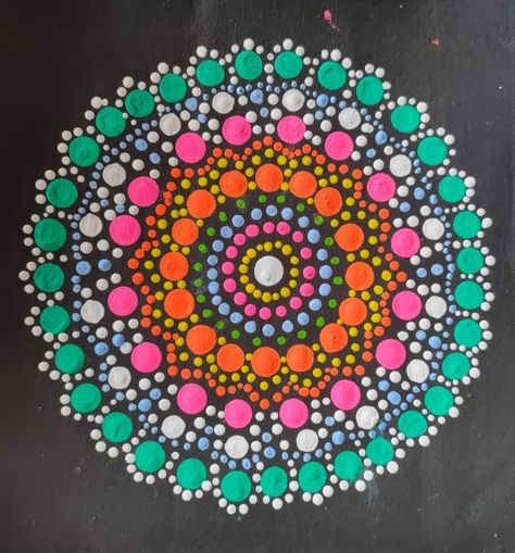 Rock Painting Ideas Dots Easy, Acrylic Dot Painting Ideas Easy, Easy Dot Mandala Art For Beginners, Dot Painting Patterns For Beginners Easy, Mandala Painting Ideas, Easy Dot Painting For Beginners, Dot Mandala Art For Beginners, Dot Painting For Beginners, Dot Painting Patterns For Beginners