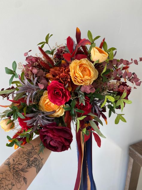 Bridal Bouquet Maroon, Fall Bridal Bouquet, Purple Bridal Bouquet, Burgundy Bouquet, Bridal Bouquet Fall, Fall Flower Arrangements, Fall Flowers, Guest Bedroom, Yellow Orange