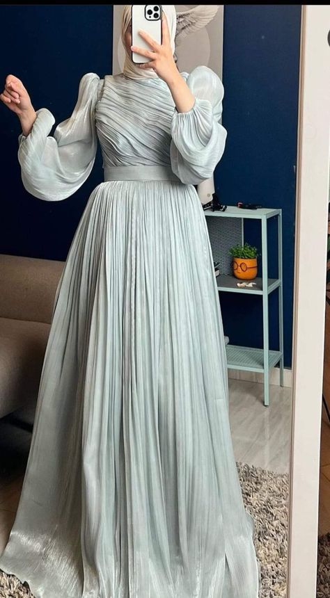 Elegant Dresses For Wedding Guest Hijab, Hijabi Dresses Soiree, Wedding Abayas, Elegant Dresses For Wedding Guest, Hijab Prom Dress, Muslim Prom Dress, Prom Night Dress, Elegant Silk Dresses, Wedding Event Dresses