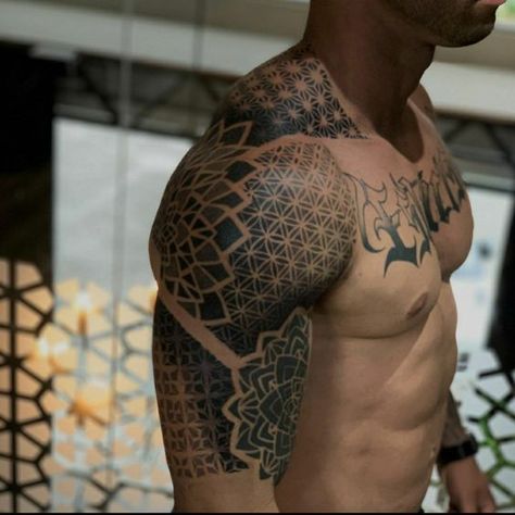 Half Torso Tattoo Men, Mens Geometric Tattoo Sleeve, Scales Tattoo Men, Geometric Tattoo Design Shoulder, Geometric Tattoo Men Sleeve, Back Geometric Tattoo, Mandala Geometric Tattoo Design, Tattoo Shoulder Man, Geometric Shoulder Tattoo Men