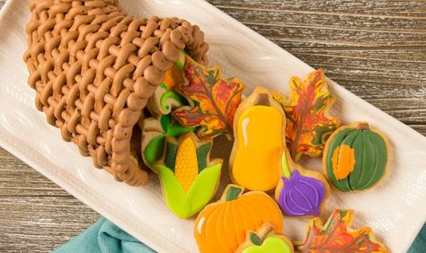 Recipes, tips and more for making a bold statement when you use REAL Butter in your cooking and baking. Holiday Treats Christmas, Thanksgiving Cornucopia, Cookie Decorations, Seasonal Desserts, Leaf Cookies, Cookie Cakes, Thanksgiving Cookies, Decorating Videos, Sugar Cookie Dough