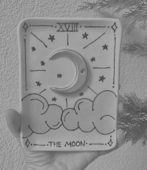 Celestial Pottery Painting Ideas, Clay Tealight Holder Diy, Air Dry Clay Moon, Diy Clay Gifts, Joy Movie, Whimsical Pottery, Pasta Das, Painting Pottery, Air Clay