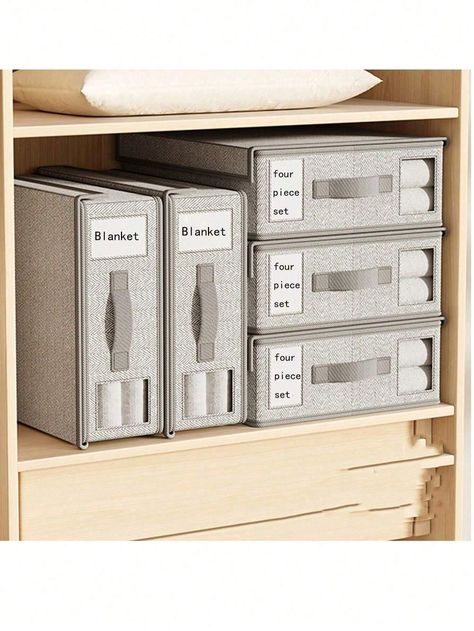 Bedsheet Storage, Bed Essentials, Teacher Storage, Plain Bed, Under Bed Organization, Box Bedroom, Home Storage Solutions, Quilt Storage, Bedding Essentials