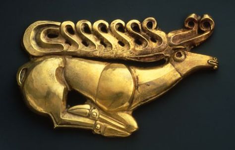 Scythian Shield emblem (end of the 7th century B.C. Northern Caucasus from the Kostromskaia kurgan, Gold) Ancient Jewellery, Hermitage Museum, Art Antique, Ancient Jewelry, Ancient Artifacts, Historical Artifacts, Ancient Civilizations, Art Plastique, Ancient History