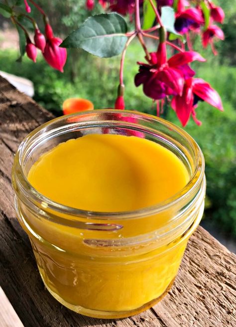 Healing Salve Recipe, Herbal Oils, Salve Recipes, Herbal Salves, Anti Itch Cream, Healing Salves, Herbal Recipes, Dry Itchy Skin, Anti Itch