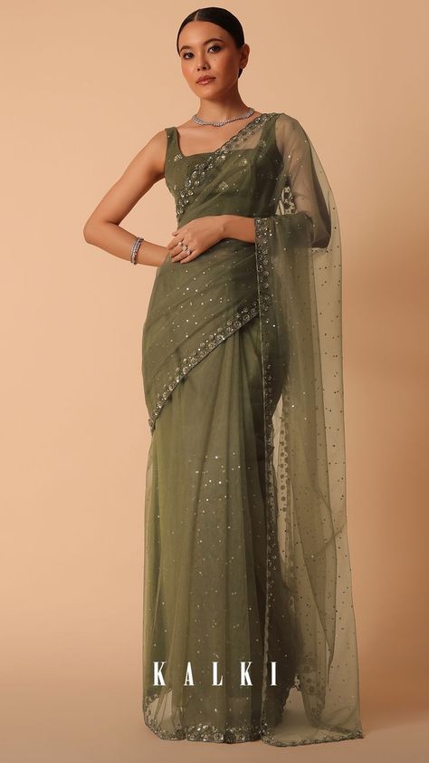 Sparkly Saree, Green Net Saree, Simple Lehenga, Simple Saree Designs, Indian Sari Dress, Fashionable Saree Blouse Designs, Fancy Sarees Party Wear, Modern Saree, Traditional Indian Dress