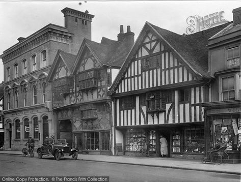 Farnham, Old Houses, The Borough 1924 Farnham Surrey, Abandoned Town, My Favorite Image, Vaulting, Vintage Ads, Old Houses, Louvre, Street View, London