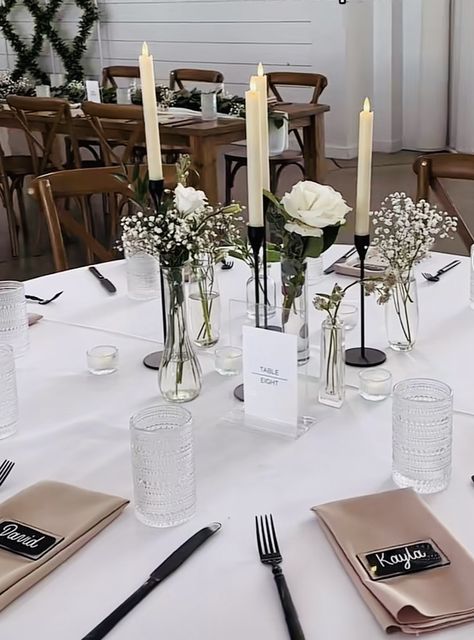 Minimalist Centerpiece, Wedding Centerpieces Mason Jars, Black And White Wedding Theme, White Wedding Theme, Sage Wedding, Minimalist Tables, Dream Wedding Ideas Dresses, Future Wedding Plans, Wedding Prep