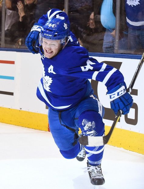 Morgan Rielly Love this expression. Morgan Reilly, Morgan Rielly, Toronto Maple Leafs Hockey, Maple Leafs Hockey, Hockey Baby, Goalie Mask, Hockey Life, Sports Figures, Nhl Players