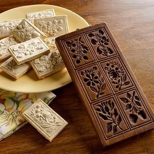 Floral-Motif Springerle Cookie Mold Molded Cookies, Molded Cookie Recipe, German Cookies, Springerle Molds, Springerle Cookies, Butter Molds, Cookie Mold, Cookie Press, Creative Cookies