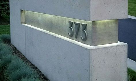 Front-Icon5 Compound Wall Design, Modern Fence Design, Modern Mailbox, House Fence Design, Modern Front Yard, Mailbox Design, Compound Wall, House Gate Design, Front Landscaping