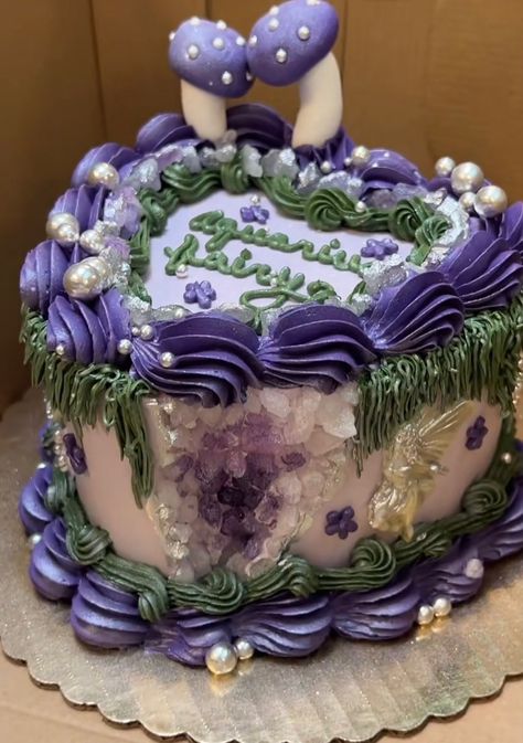 Cottagecore Bday Cake, Intricate Cake Designs, Heart Fairy Cake, Purple And Green Birthday Cake, Vintage Fairy Cake, Fairy Core Cake, Green And Purple Cake, Fairycore Cake, Faerie Cake