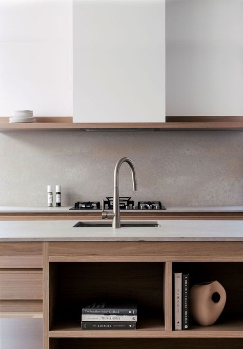 Modern Kitchen Splashbacks, Splashback Ideas, Kitchen Splashback Tiles, Minimal Kitchen Design, Timber Kitchen, Kitchen Backsplash Ideas, Minimal Kitchen, Kitchen Splashbacks, Splashback Tiles