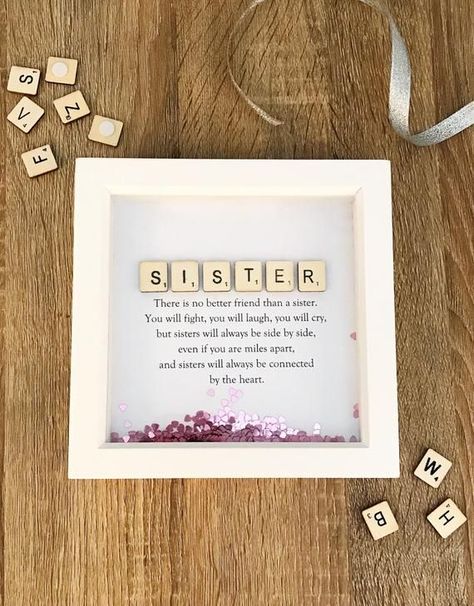 Sister Gifts Diy, Scrabble Tile Crafts, Scrabble Frame, Going To College, Creative Diy Gifts, Diy Holiday Gifts, Navidad Diy, Cadeau Diy, Mors Dag