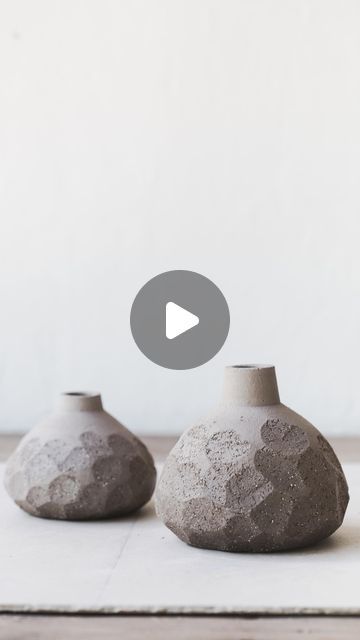 Handmade Ceramics by Mel Eliades 🌸 on Instagram: "Passing these warm Summer Days at a much slower pace, working in the mornings and relaxing in the afternoons, though I must admit carving pots never feels like work, here I’m using a knife to facet this chunky bud vase, I throw them thick so there’s less chance of slicing right thru the pot 😆 these have since been thru their first firing tomorrow I’ll glaze them.  I hope you’re all keeping well 🤗

#addictedtopottery #carvingclay #facetting #budvase #madewithkeanes #keanesdarkmatter #rusticpottery #potteryprocess #claybeehive #pottery #ceramics #claymagic #ceramicartist" Pottery Vases Handmade, Rustic Pottery, Pottery Ceramics, Bud Vase, Ceramic Artists, Pottery Vase, Bee Hive, Bud Vases, Summer Days