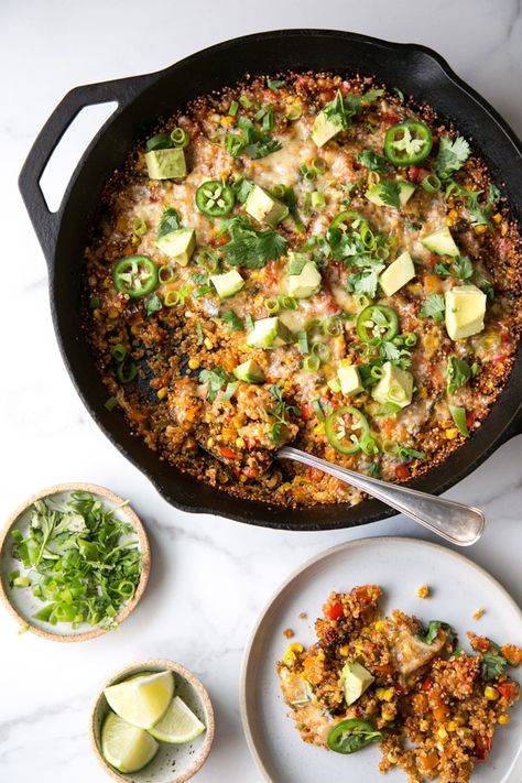 Low Fodmap Vegetarian, Quinoa Enchilada Bake, Quinoa Enchilada, Veggie Quinoa, Fodmap Recipes Dinner, Low Fodmap Recipes Dinner, Baking Recipes Healthy, Low Fodmap Diet Recipes, Enchilada Bake