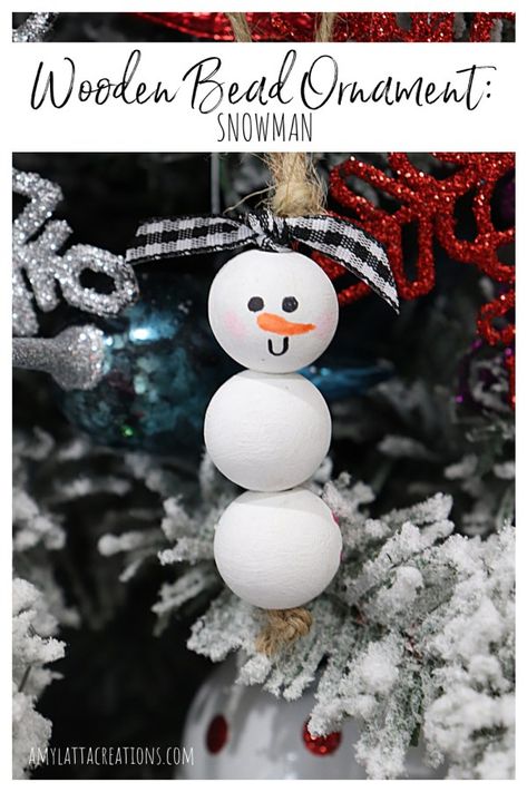 Wooden Bead Snowman, Wooden Bead Ornaments, Bead Snowman, Beaded Baubles, Bead Ornaments, Cute Christmas Decorations, Popular Crafts, Snowman Ornament, Snowman Crafts