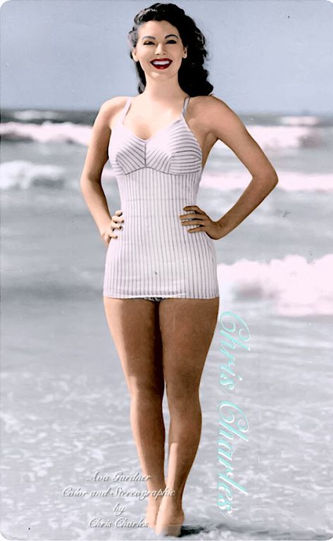 Ava Gardner Photos, Julie Newmar, Woman Loving Woman, Crochet Swimwear, Ava Gardner, Vintage Black Glamour, Pretty Legs, Classic Actresses, Old Hollywood Stars