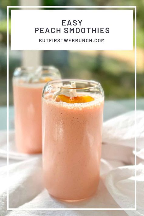 Creamy Banana and Peach Smoothies with Yogurt - But First We Brunch! White Peach Smoothie, Smoothies With Yogurt, Apple Juice Smoothie, Strawberry Peach Smoothie, Peach Banana Smoothie, Peach Smoothie Recipes, Bagel Breakfast Sandwich, Frozen Peaches, Peach Smoothie