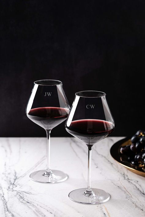 Italian Dinners, Engraved Glassware, Large Glass Bowl, Personalized Glassware, Wine Tasting Experience, Red Wine Glasses, Instagram Giveaway, Wine Glass Set, Wine Enthusiast