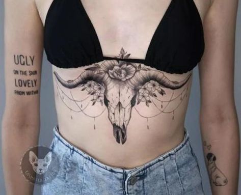 Tattoo Ideas Unique For Women Chest, Longhorn Skull Tattoo Sternum, Bull Skull Tattoo Sternum, Sternum Skull Tattoo Women, Bull Skull Tattoo Women Chest, Bull Skull Tattoo Chest, Cow Skull Chest Tattoo, Tattoo Ideas Skull Women, Womens Underboob Tattoo